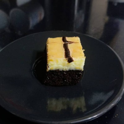 CHEESE CREAM BROWNIES