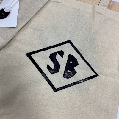 CUSTOM T-SHIRT & TOTE BAG
