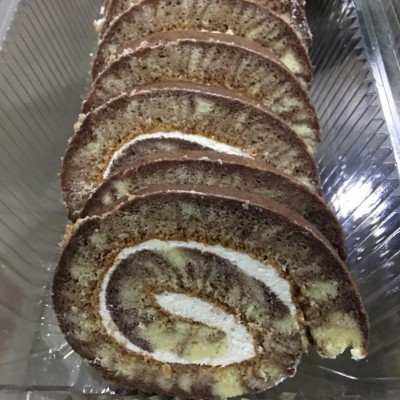 LARVA SWISS ROLL