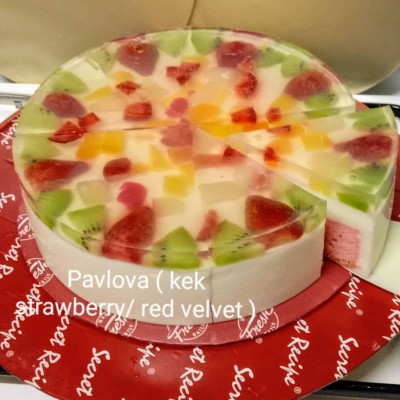 PAVLOVA CAKE