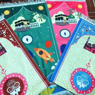 SET SEJADAH ANAKKU SUKA SOLAT