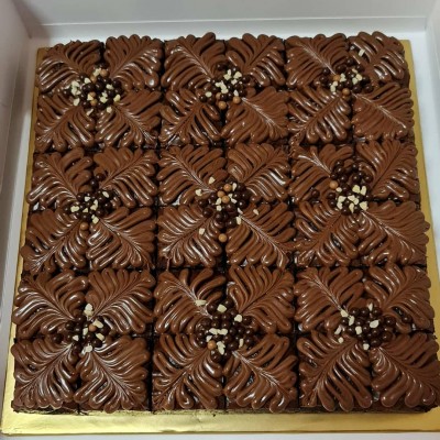 FUDGY BROWNIES