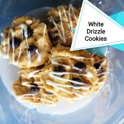 White Drizzle Cookies