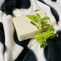 HOMEMADE SOAP (HERBS BASED)