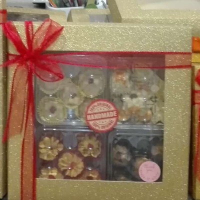 HEARTFELT SEASONAL COOKIES