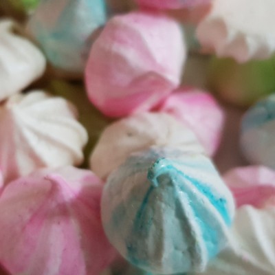 MERINGUE COOKIES