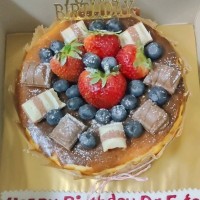 BASQUE BURNT CHEESECAKE